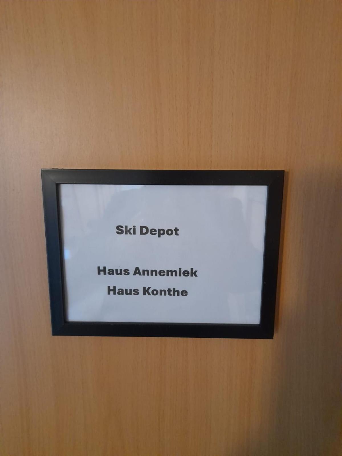 Haus Konthé, *